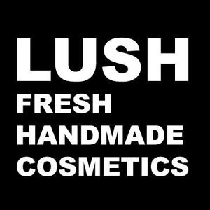 Пены и бомбы для ванн из рождественской коллекции Lush