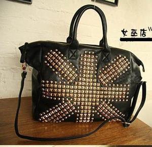 сумка с клёпками