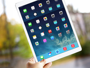 Ipad  64-128 gb (желательно Pro) xD