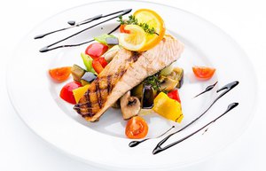 Salmon with grilled vegetables