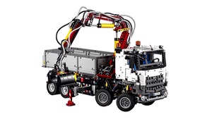 Конструктор LEGO Technic 42043: Mercedes-Benz Arocs 3246