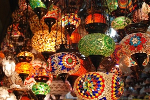 В лавку витражных подсвечников