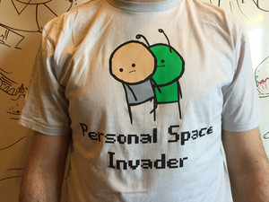 футболка «Personal space invader»