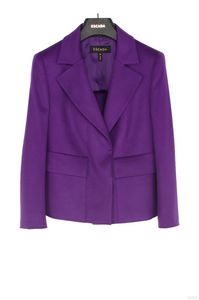 фиолетовый пиджак