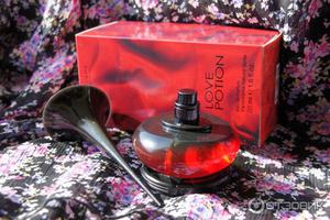 Парфюмированная вода Love Potion by Oriflame