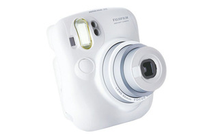 Fujifilm Instax 25 Mini и набор картриджей к нему