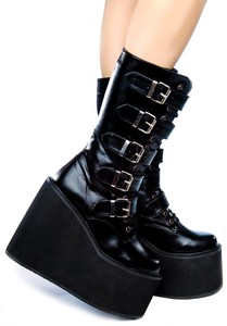 Demonia Swing-220