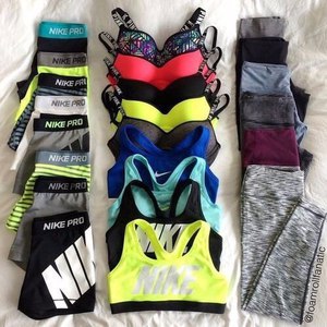 Спортивная одежда
