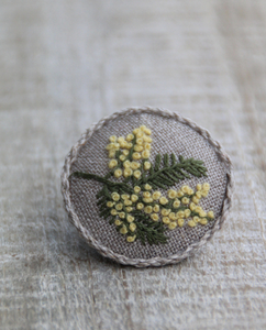 Брошь "Мимоза"