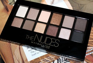 Палетка теней Maybelline The Nudes