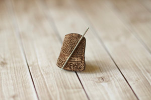 Thimble Needle Minder