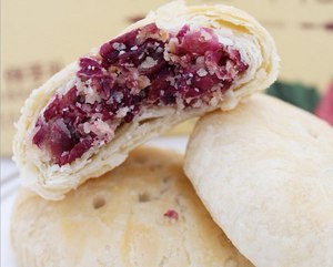 Булочки с лепестками роз