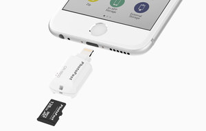 PhotoFast CR-8800 iOS MicroSD Card Reader