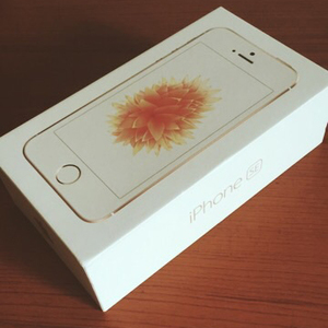 Apple iPhone SE