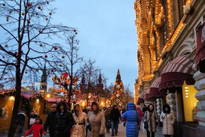 Побывать в новогодней Москве