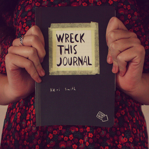 Аналог блокнота «Wreck This Journal»