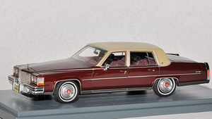 Cadillac Fleetwood Brougham 1:43 Neo