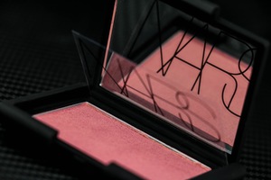 Румяна Nars Orgasm