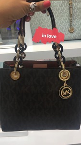 Michael Kors Cynthia logo brown bag size MINI