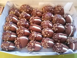 испечь вуппи пай!