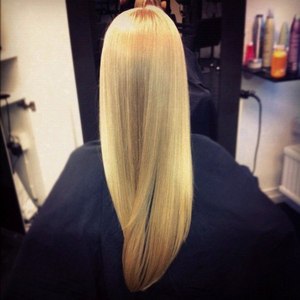 Кератиновое выпрямление