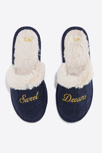 Sweet, Dreams' printed slippers with furry lining