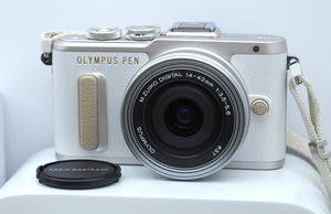 Olympus Pen E-PL8