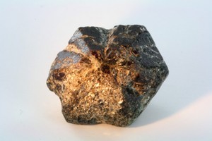 Александрит кристалл природной формы