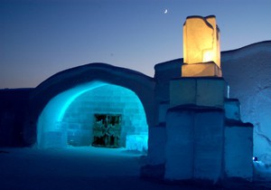 Посетить ледяной отель Icehotel (Швеция, Юккасъярки)