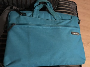 Чехол-карман или сумку для ноутбука
