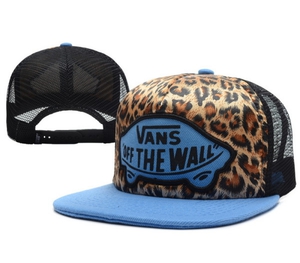Бейсболка Vans леопардовая