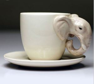 Две одинаковые чашки со слонами, можно одну, если нищ ты