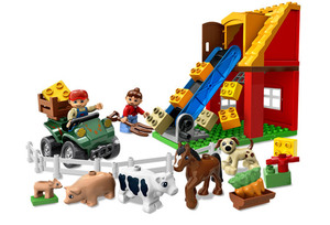 Lego Duplo (после 1 года) или другой конструктор с крупными деталями