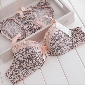 Новый лифчик