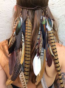 Шнурок на волосы с перьями