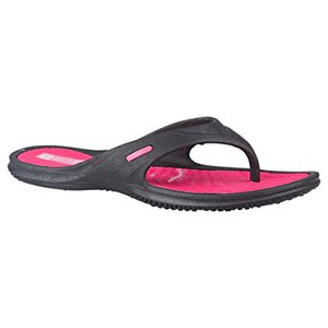 Travel flipflops for bathroom