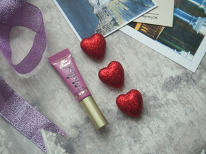 Too Faced Melted Liquified Long Wear Lipstick в оттенке Fig