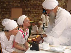 семинар СатНамРасаян с Гуру Дэвом в Москве