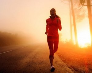 регулярно бегать