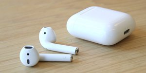 apple airpods