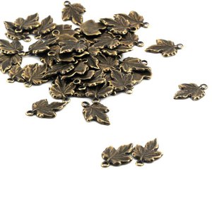 Подвеска металлическая "Листик", цвет античная бронза, 18х13х2 мм