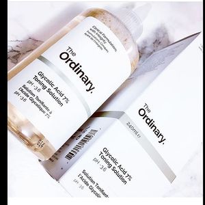 The ordinary тоник с гликолевой кислотой 7%