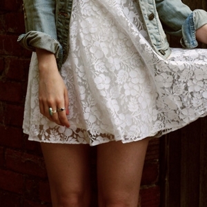 white dress + jеans jacket