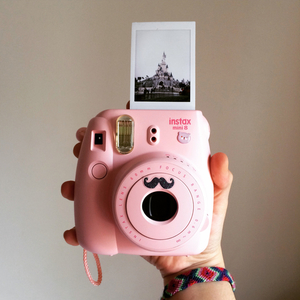 Фотоаппарат моментальной печати Fujifilm Instax