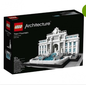 Lego Trevi Fountain