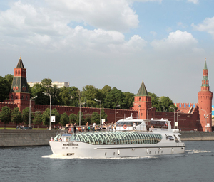 Морская прогулка по Москве-реке