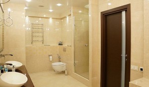 --- 2 --- / Дверь в ванную