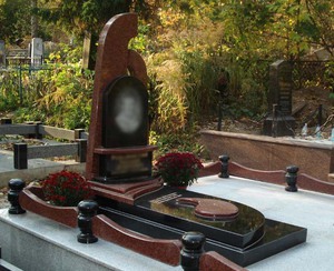 Хочу поставить памятник из гранита героя Донбасса