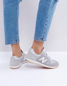 Серые кроссовки New Balance