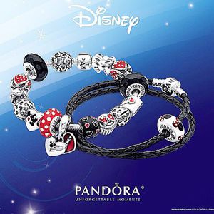 Шарм из коллекции Disney Pandora